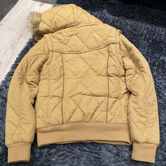 Cropped puffer jacket - Picture 4 of 4
